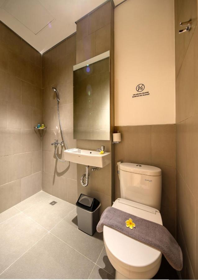 Cool Living Hotell Jakarta Exteriör bild