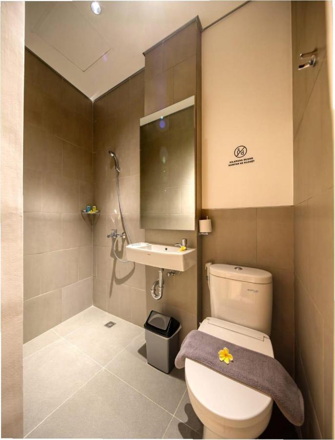 Cool Living Hotell Jakarta Exteriör bild