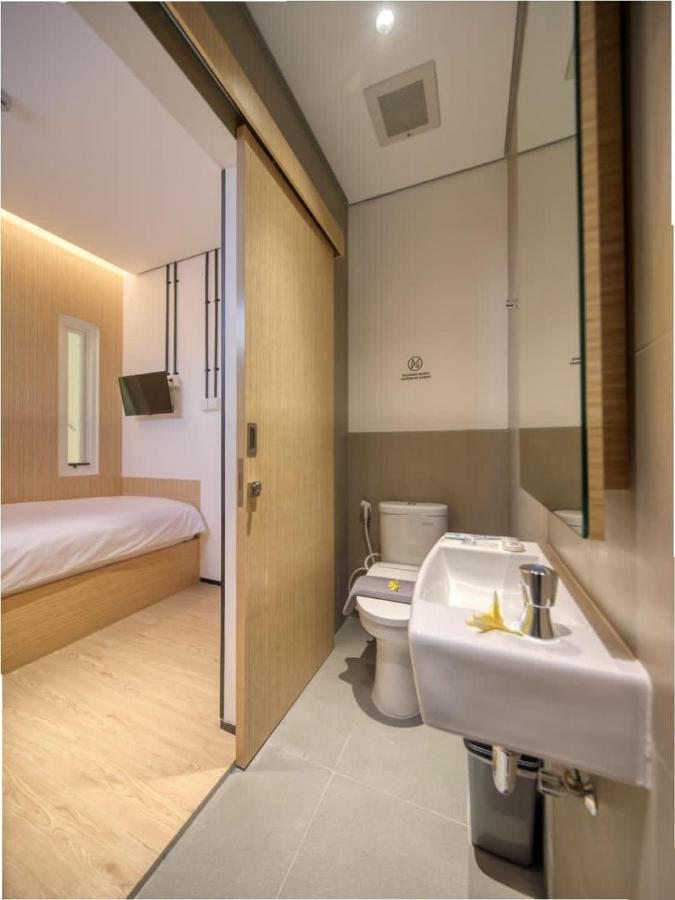Cool Living Hotell Jakarta Exteriör bild